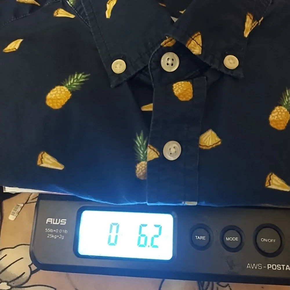 Banana Republic Size Medium Novelty Pineapple Print Short Sleeve Button Do shirt
